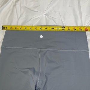 Lululemon Crop Grey 24” Inseam Size 14